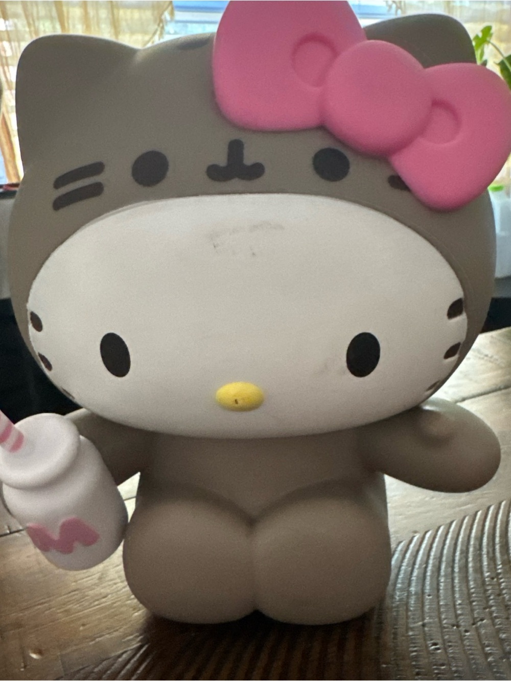 Hello Kitty pusheen 8 inch bank/shelf decor